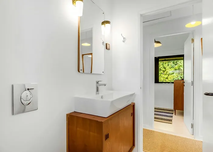 Summer House In Houstrup With Scenic Views *